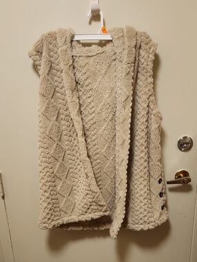 SHEIN Cream Hooded Textured Knit Sleeveless Cardigan